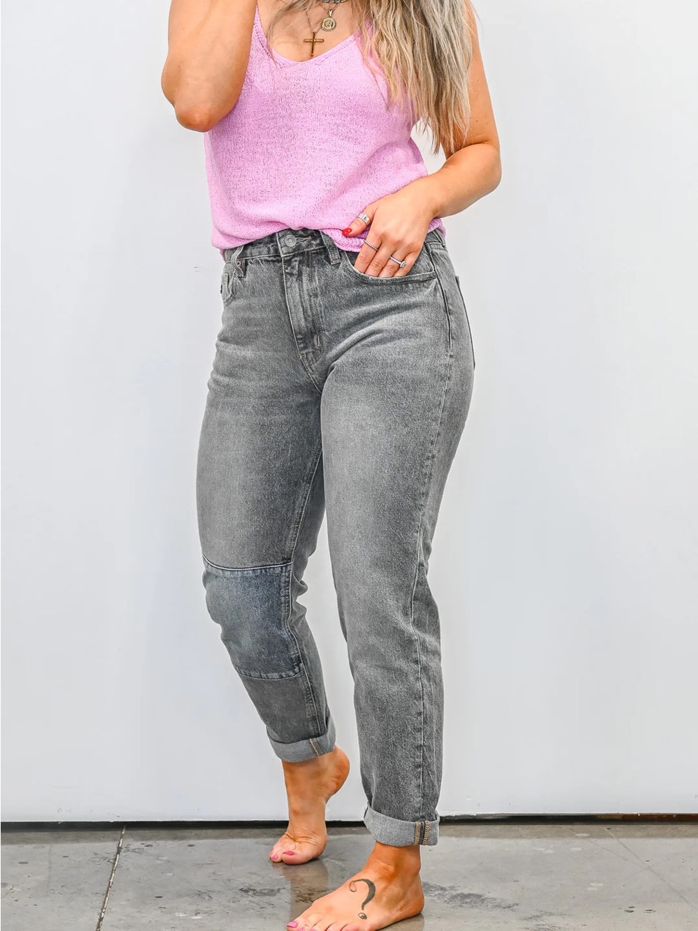 KanCan Frankie High Rise Mom Jeans Faded Gray Wash Size 13/30